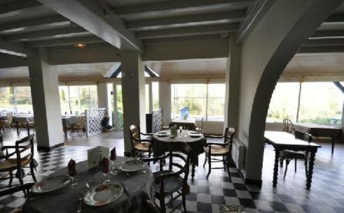 Au Bon Coin Hotel Lurbe-Saint-Christau Bagian luar foto
