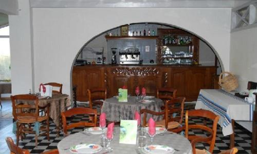 Au Bon Coin Hotel Lurbe-Saint-Christau Bagian luar foto